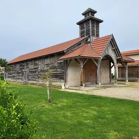 Δωμάτια σε οικογενειακή κατοικία 